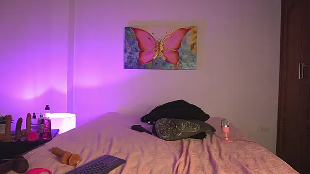 noah_0814 (F teen) - rub my clit hot💋🥵