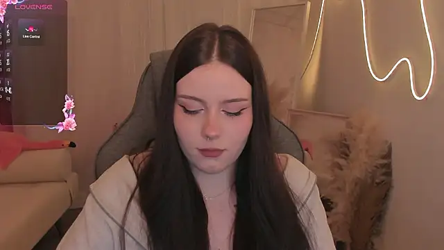 coramiel (F young) - teasing show 😋