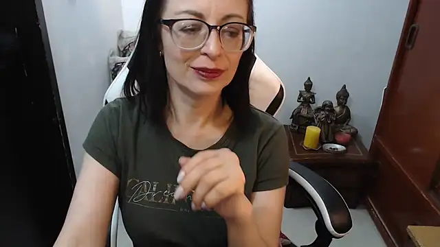 anasstaciaevans (F milf) - 💦💦SQUIRT 💦💦