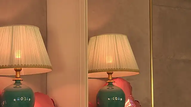 madisonkroft (F young) - Ass spanks x10