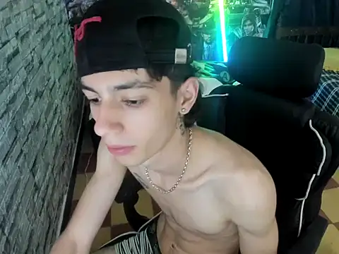 wex_077 (M twink) - show cum