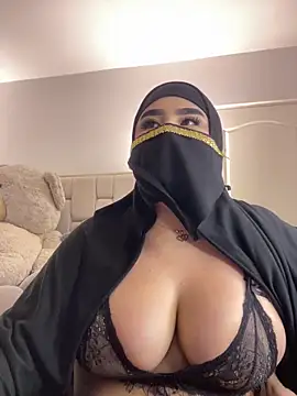 yasmin_cute (F teen) - striptease + oil