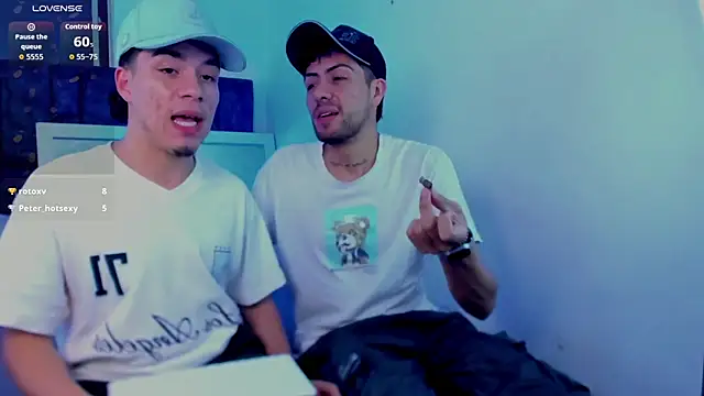 alex_and_christhoper (Ask my age) - show cock