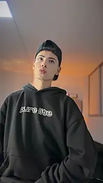 Sebastian_Reed's live cam