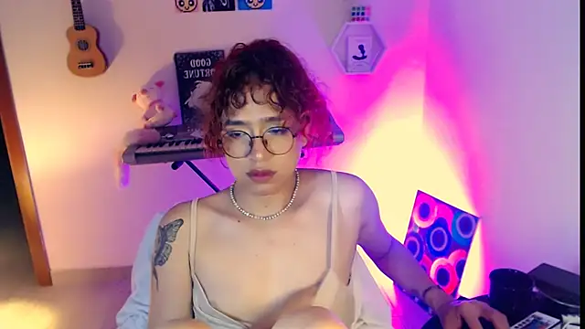 AdelineEsposito live sex cam