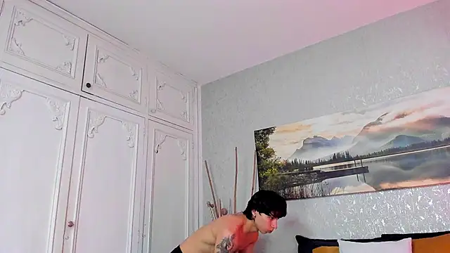 tyler_durten (M twink) - Jerking Off 🍆+ Precum 💦