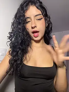 rossemelody (F teen) - Combination of handjob and blowjob 😈