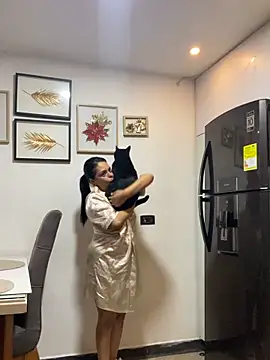 kataliina (F milf) - finger ass 2 min