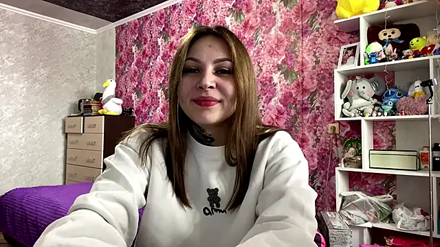 traciballena - TraciBallena's free webcam - UK Sex Cams