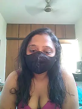 Webcam Model (sexynayan23)  is live.Free join now!