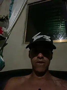 aleexxx_2005 (M twink) - Corrida