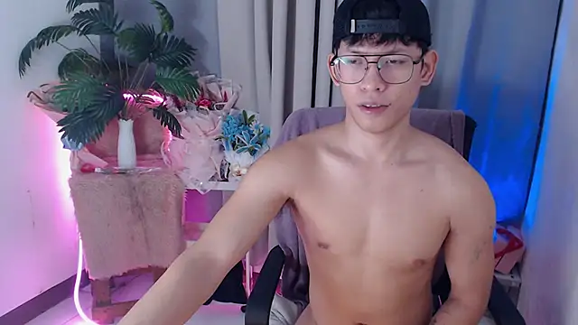 pinkcock_froi2305 (M young) - public cumshow