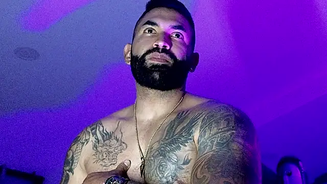 Max-prada's live cam