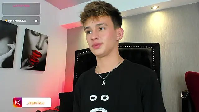 liamwildx20 (M twink) - oil in my hard dick