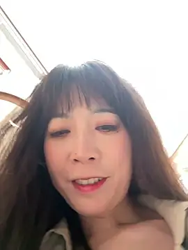 美女yourkeer在线直播