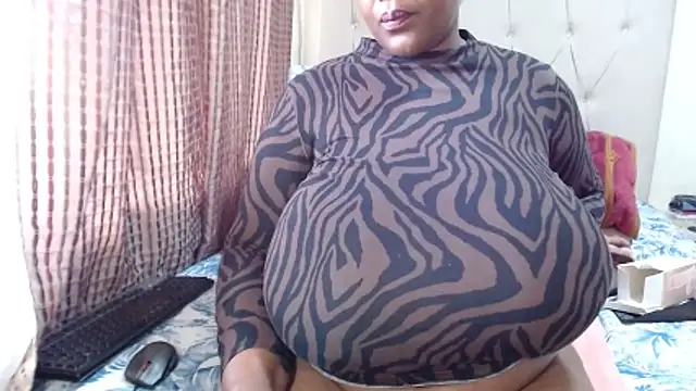 chocolatedarkbustyx - CHOCOLATEDARKBUSTYX's free webcam - UK Sex Cams