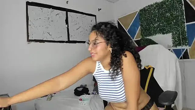 emily_stars1 (F teen) - get naked+blow job+fuck pussy