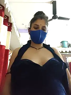 Maahi-Queen from StripChat is Freechat