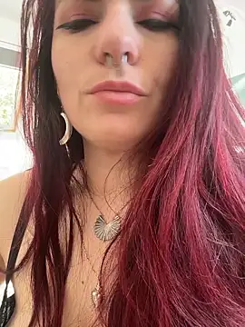 LunaMoongirl Live Webcam on Stripchat