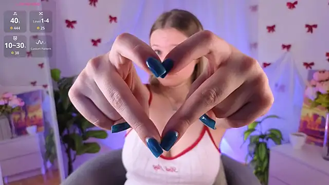 maydafoulk - MaydaFoulk's free webcam - UK Sex Cams