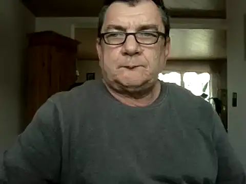 nobbie444 - Nobbie444's free webcam - UK Sex Cams