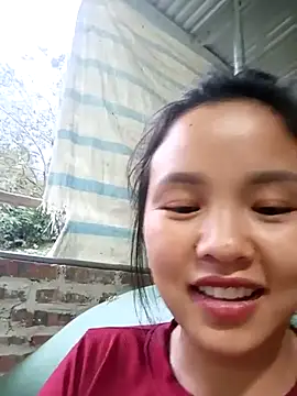 pretty-haert - Pretty-haert's free webcam