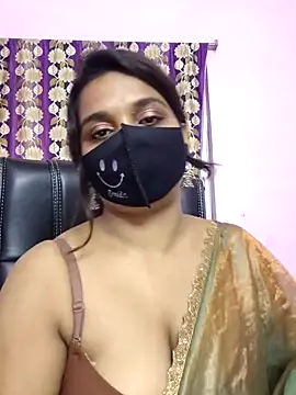 Webcam Model (cutie_pei002) is live