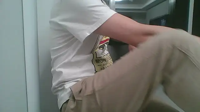 nole_china7 (Ask my age) - talk / fun / cum