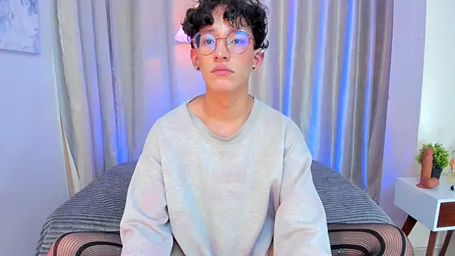 iiangel_ (M young) - One finger inside my ass