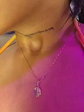 lorena_mcfly (F young) - Domi toy CONTROL ON MY CLIT until squirt