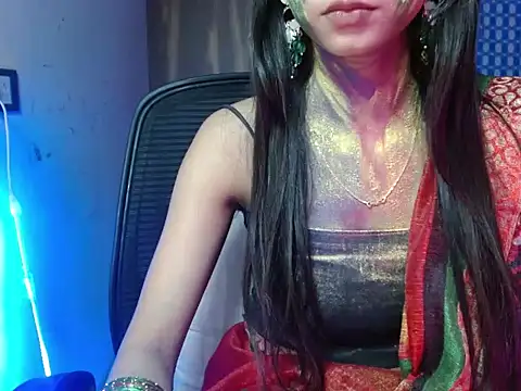 roiseeee (F teen) - lets play naughty holi with me😎💖