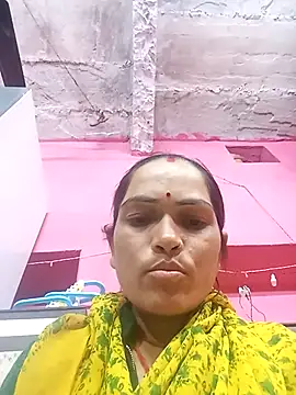 sonam15884 (F young) - Family reunion