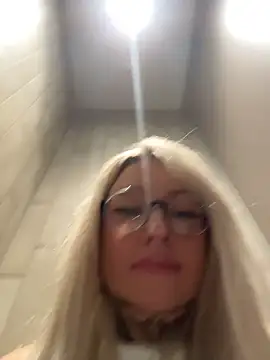 chiibi (F young) - Biting and licking nipples