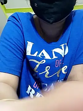 priyanka_30 - Priyanka_30's free webcam