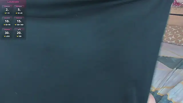 lauraaa_smith - Lauraaa_Smith's free webcam - UK Sex Cams