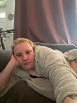 sassieblondie - SassieBlondie's free webcam - UK Sex Cams