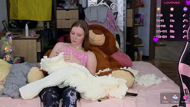 mary_blu - Mary_Blu's free webcam - UK Sex Cams