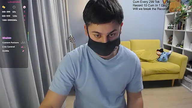 tomguys - Tomguys's free webcam - UK Sex Cams