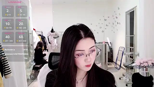 美女yangyang-777在线直播