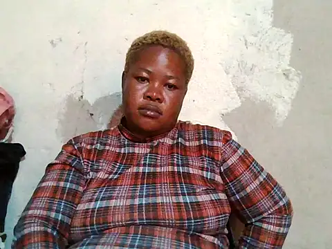 Bustyass93 live sex cam