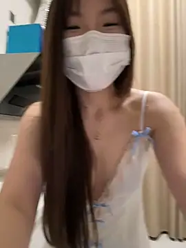 美女_xiaoxinxin_在线直播