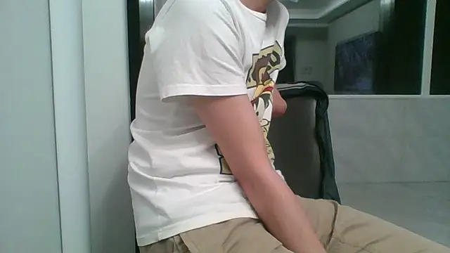 nole_china7 (Ask my age) - talk / fun / cum