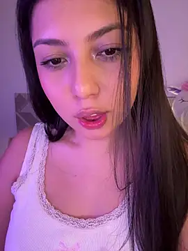 Maii_chan live sex cam