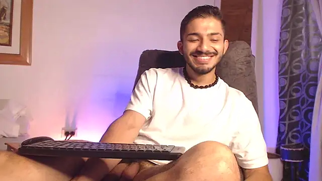 arturocardona_ (M young) - milk🌞 rain💦