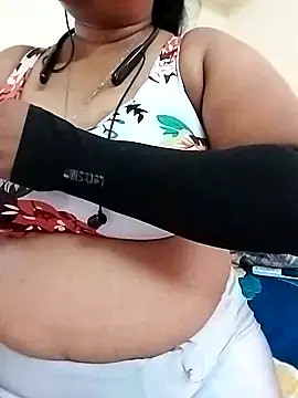 tamil_palkova_couples (F young) - Medical issue