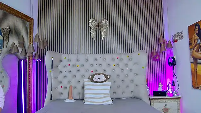 playfulshow - PlayfulShow's free webcam - UK Sex Cams