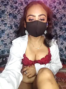 Webcam Model (_DesigirlRoshni)  is live.Free join now!