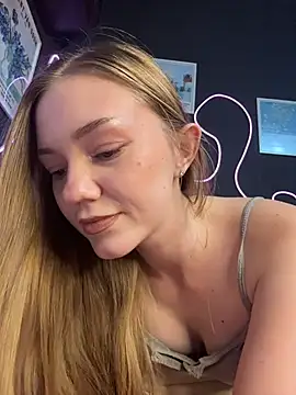 milamoone - MilaMoone's free webcam