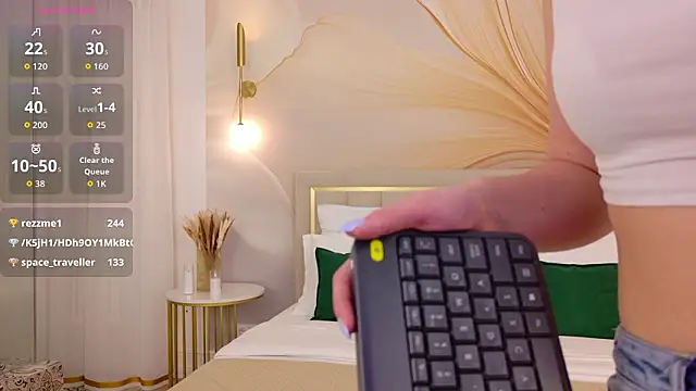 janicecollins - JaniceCollins's free webcam - UK Sex Cams