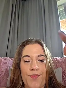 Luna_Lynn from StripChat is Freechat